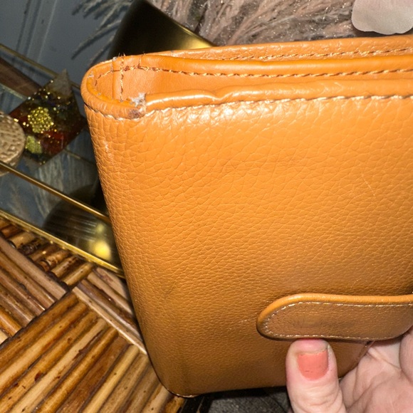Vintage Genuine Leather Tan Kiss Lock Wallet - Picture 6 of 7